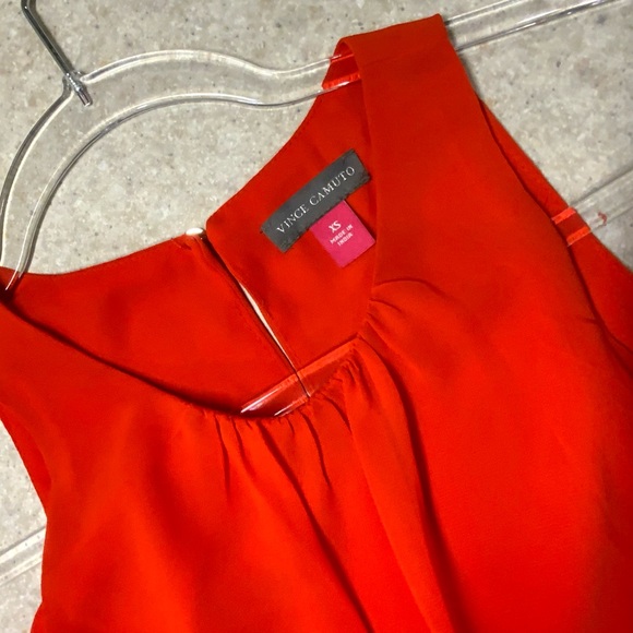 🌸🌸 Vince Camuto Bold Red Sleeveless Top - Picture 2 of 4